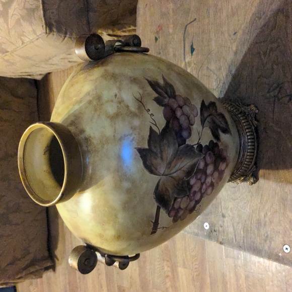 Ceramic Vase - Picture 3 of 3